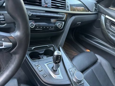 Used 2018 BMW 330i xDrive Sedan AWD/4WD image 10
