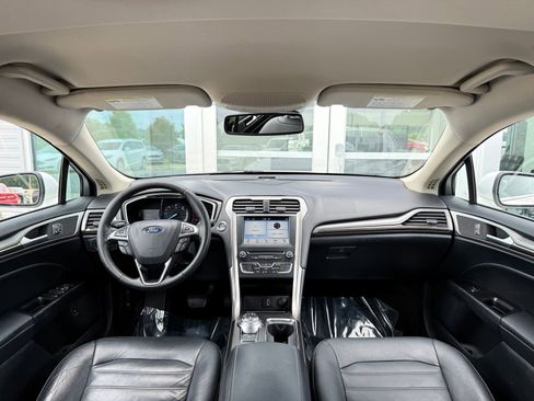 Used 2018 Ford Fusion SE w/ Equipment Group 602A FWD image 23