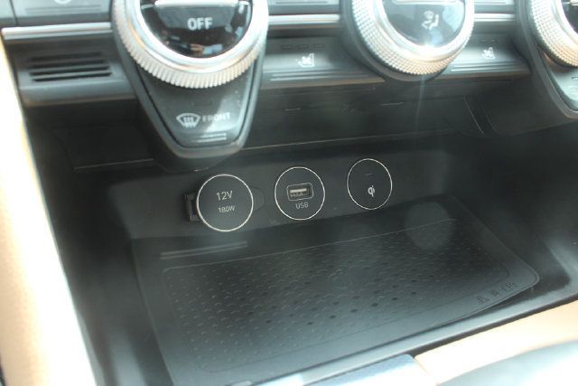 Used 2023 Genesis G70 2.0T Advanced AWD/4WD image 17