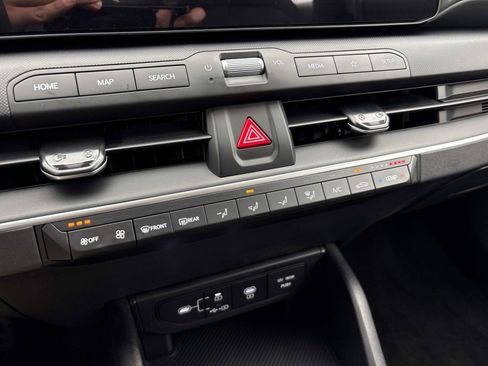 New 2025 Kia K4 LXS image 27