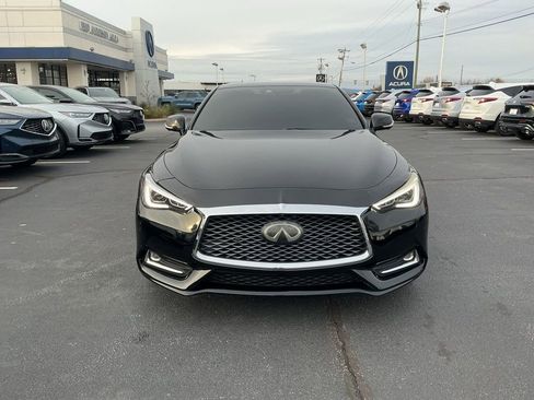 Used 2019 INFINITI Q60 3.0t Luxe w/ Essential Package image 7