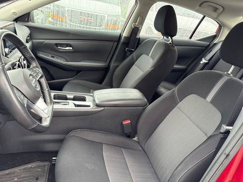 Certified 2021 Nissan Sentra SV FWD image 9