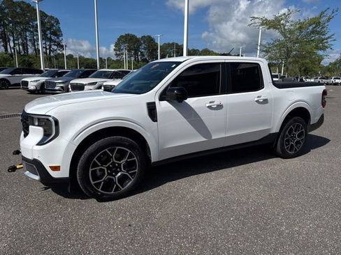 Used 2025 Ford Maverick Lariat AWD/4WD image 14