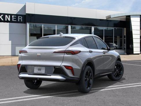 New 2026 Buick Envista Sport Touring image 4