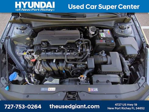 Used 2021 Hyundai Elantra SEL w/ Convenience Package FWD image 12