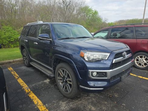 Used 2016 Toyota 4Runner Limited image 3