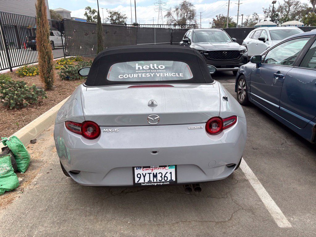 Used 2025 MAZDA MX-5 Miata Grand Touring w/ Weather Package RWD image 6