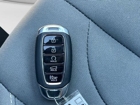 Used 2023 Hyundai Elantra SEL w/ Convenience Package FWD image 22