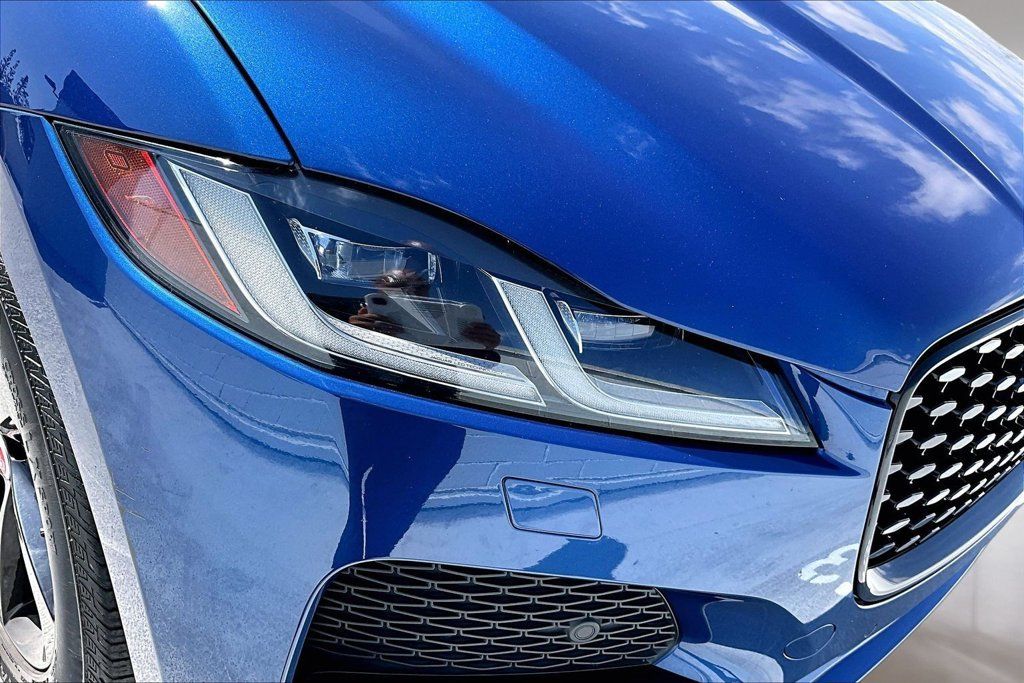 Used 2022 Jaguar F-PACE S AWD/4WD image 30