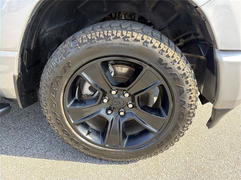 Used 2024 RAM 1500 Big Horn AWD/4WD image 10