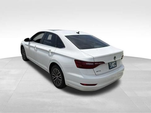 Used 2020 Volkswagen Jetta SE w/ SE Cold Weather Package FWD image 5