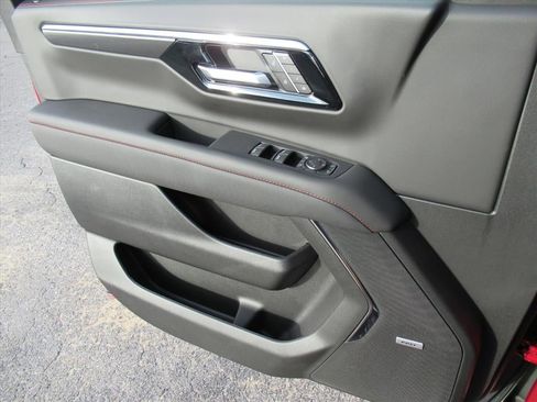 New 2026 Chevrolet Suburban RST w/ Comfort Package image 25