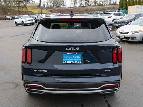 Used 2023 Kia Sorento EX image 12