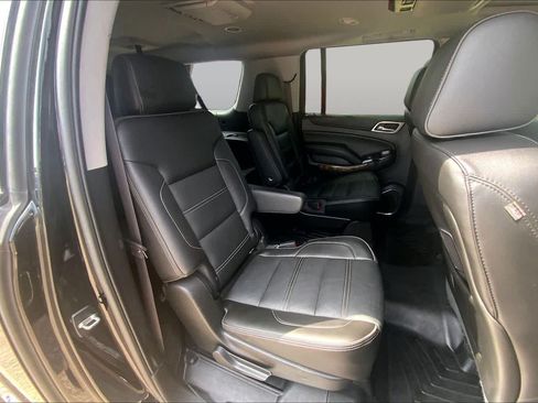 Used 2015 GMC Yukon XL Denali w/ Premium Package RWD image 20