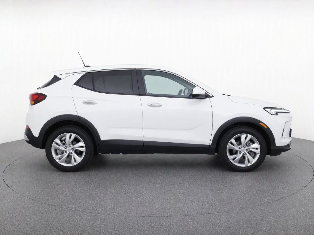 Certified 2024 Buick Encore GX Preferred FWD image 10