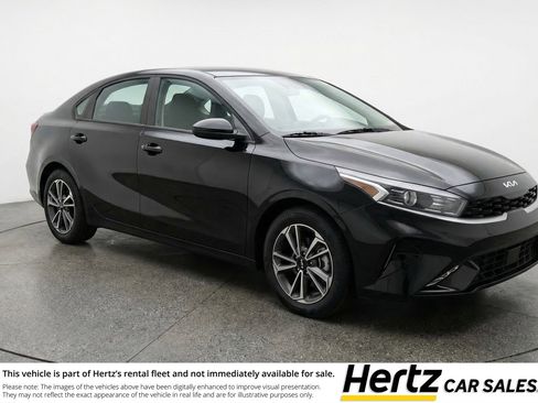 Used 2024 Kia Forte LXS image 1