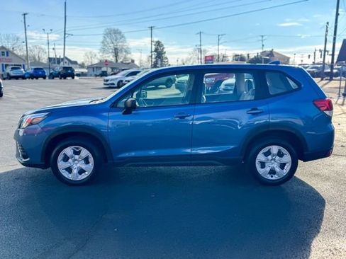 Used 2023 Subaru Forester image 4