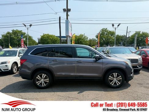 Used 2018 Honda Pilot EX image 2