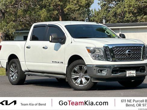 Used 2019 Nissan Titan SV w/ SV Convenience Package AWD/4WD image 1