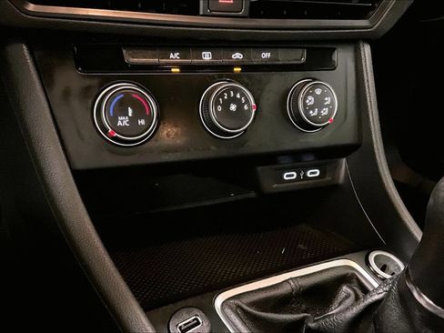 Used 2020 Volkswagen Jetta S w/ Driver Assistance Package FWD image 16
