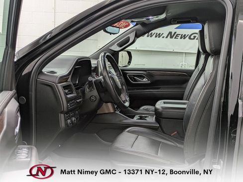 Used 2024 Chevrolet Tahoe High Country w/ Advanced Technology Package AWD/4WD image 3