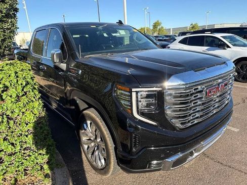 Used 2022 GMC Sierra 1500 Denali w/ Denali Reserve Package AWD/4WD image 1