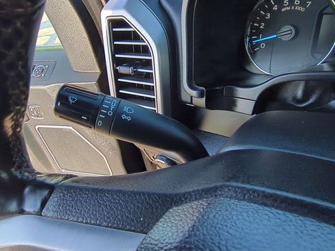 Used 2020 Ford F150 Platinum w/ Technology Package image 33