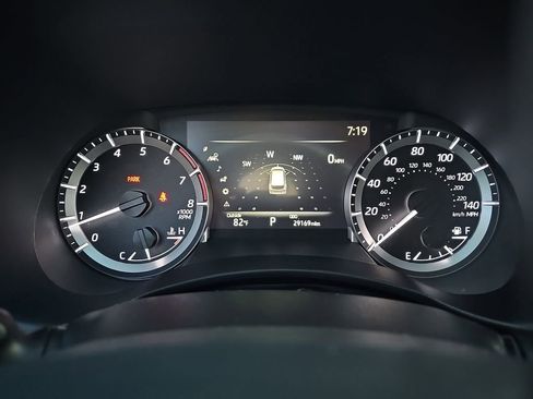 Certified 2024 Toyota Highlander XLE AWD/4WD image 10