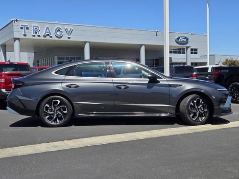 Used 2024 Hyundai Sonata SEL FWD image 3