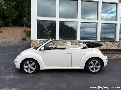 Used 2007 Volkswagen Beetle Triple White Edition FWD image 10