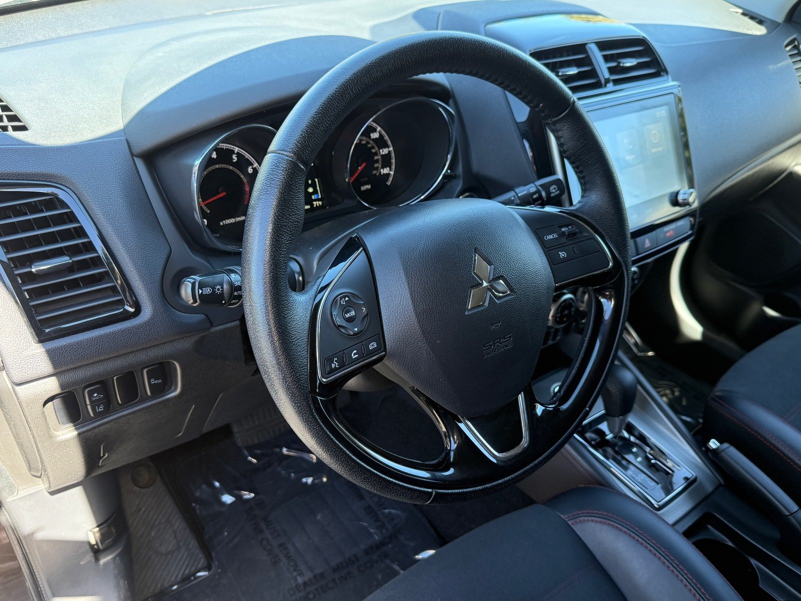 Used 2024 Mitsubishi Outlander Sport SE AWD/4WD image 17