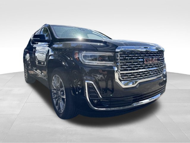 Used 2023 GMC Acadia Denali w/ Denali Ultimate Package FWD image 3