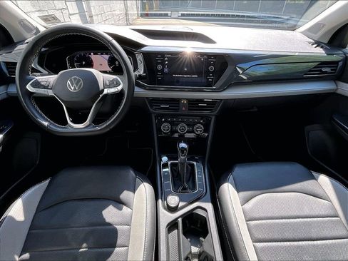 Used 2023 Volkswagen Taos SEL AWD/4WD image 18