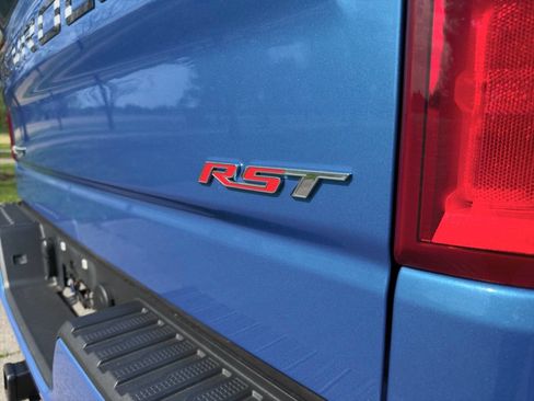 Used 2025 Chevrolet Silverado 1500 RST AWD/4WD image 39