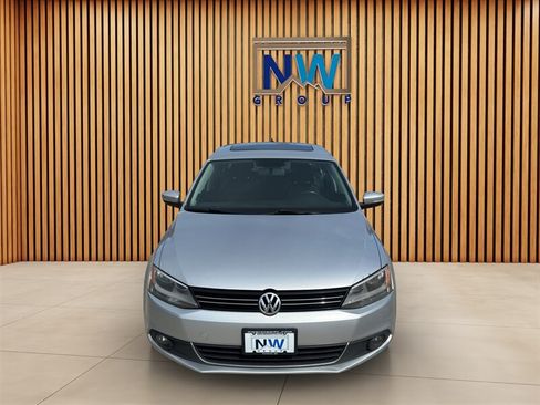 Used 2014 Volkswagen Jetta TDI FWD image 2