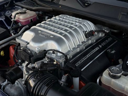 Used 2015 Dodge Challenger SRT Hellcat image 55