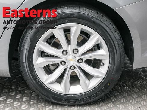 Used 2023 Chevrolet Malibu LT image 8