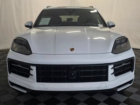 Certified 2025 Porsche Cayenne S AWD/4WD image 10