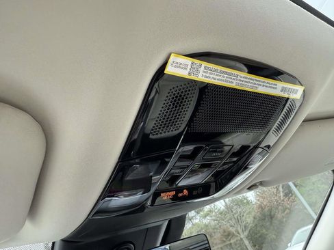 Used 2025 Lexus RX 450h Luxury w/ Convenience Package image 27