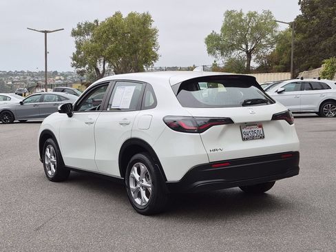 Used 2024 Honda HR-V LX image 3