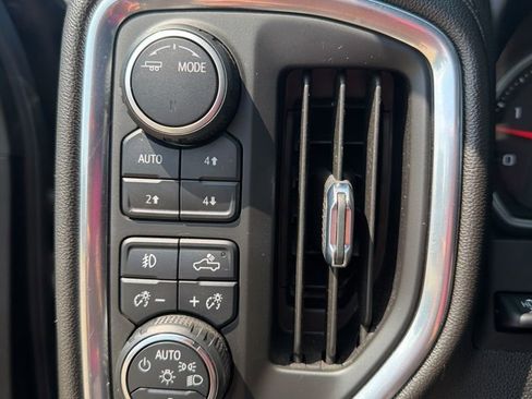Used 2022 Chevrolet Silverado 2500 LTZ w/ LTZ Plus Package AWD/4WD image 21