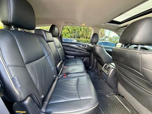 Used 2019 INFINITI QX60 Luxe w/ Essential Package image 12