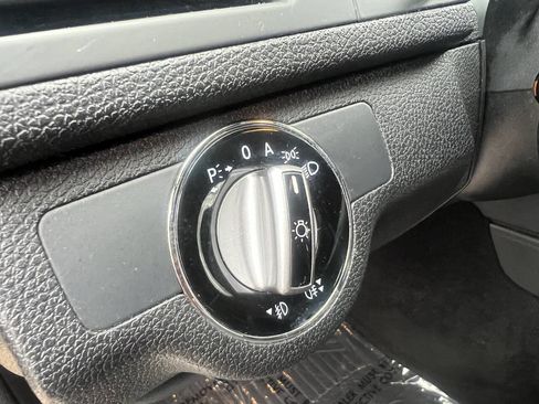 Used 2010 Mercedes-Benz C 300 4MATIC Sedan image 21