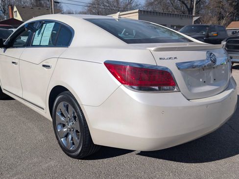 Used 2011 Buick LaCrosse CXL image 3