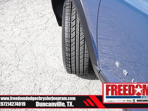 Used 2025 Chevrolet Equinox LT FWD image 43