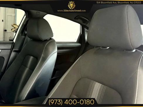 Used 2022 Honda Civic Sport image 10