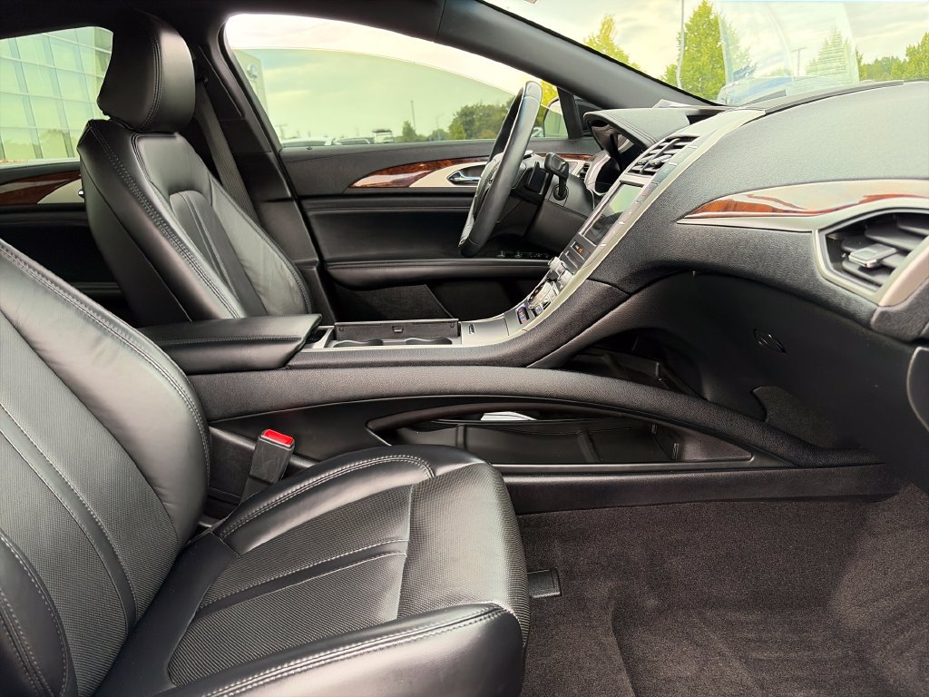 Used 2020 Lincoln MKZ Reserve w/ Monochromatic Package AWD/4WD image 11