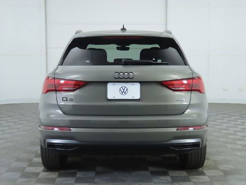 Used 2023 Audi Q3 2.0T Premium w/ Convenience Package image 6
