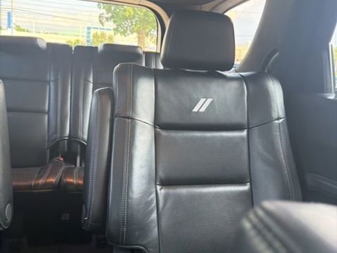 Used 2020 Dodge Durango R/T w/ Technology Group AWD/4WD image 14