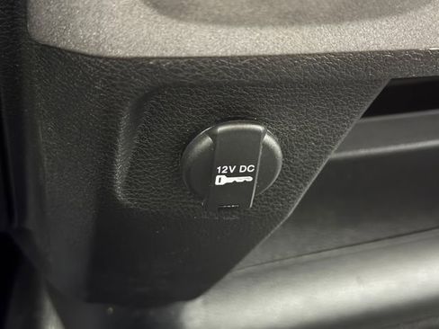 Used 2022 RAM 1500 Tradesman w/ Chrome Appearance Group AWD/4WD image 19